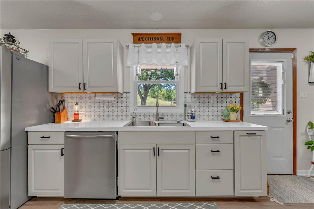 9664 K7 Highway Property Photo 19