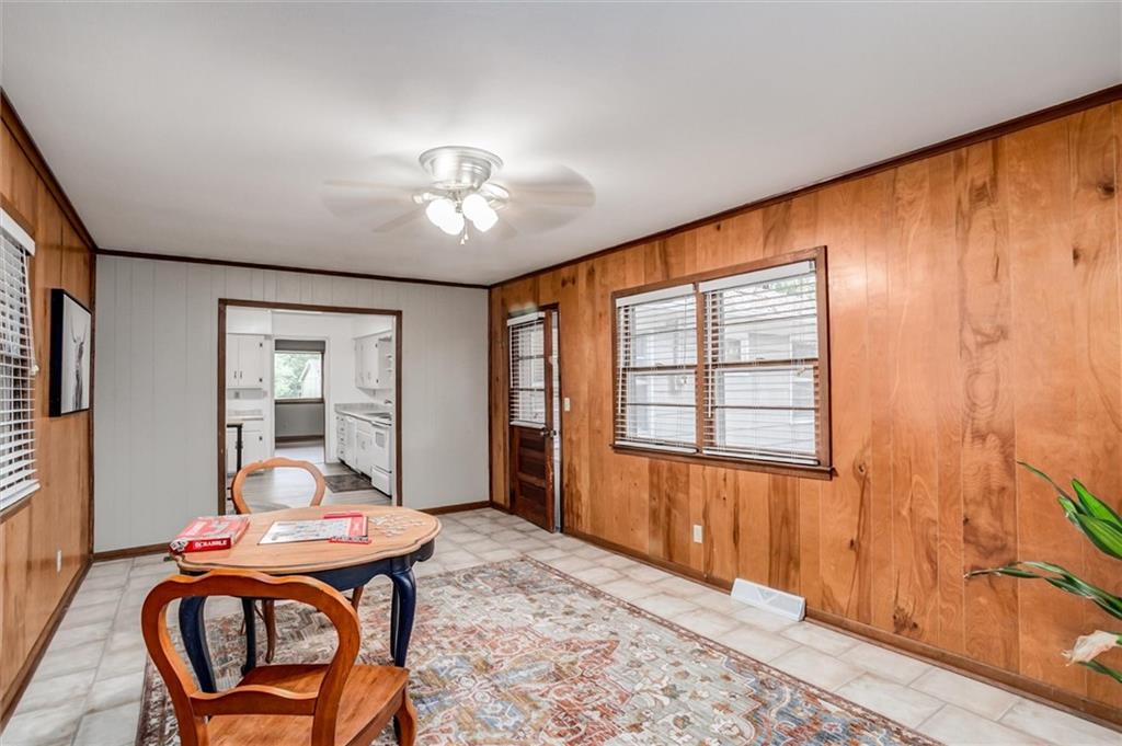 1025 E Elm Street Property Photo 12