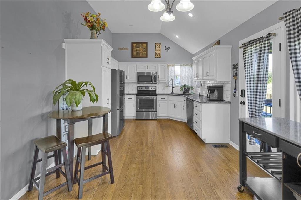 908 N Birch Street Property Photo 17