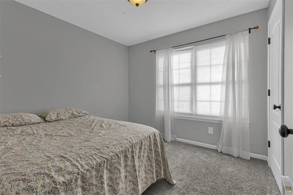908 N Birch Street Property Photo 23