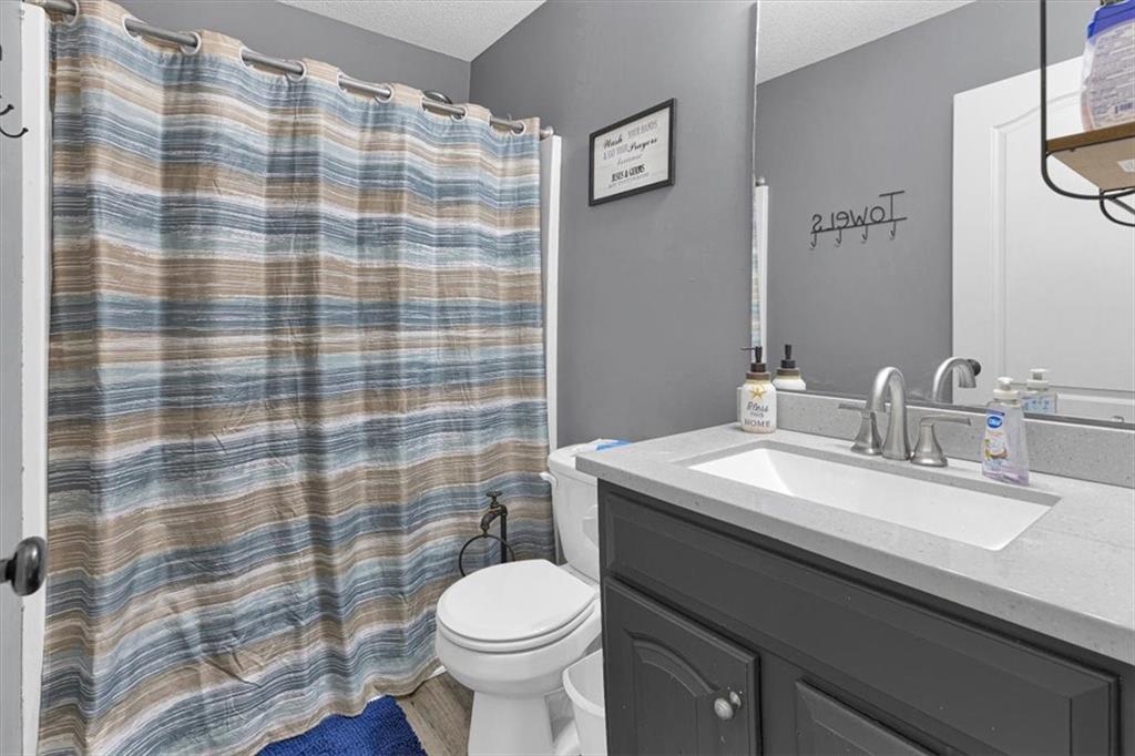 908 N Birch Street Property Photo 25