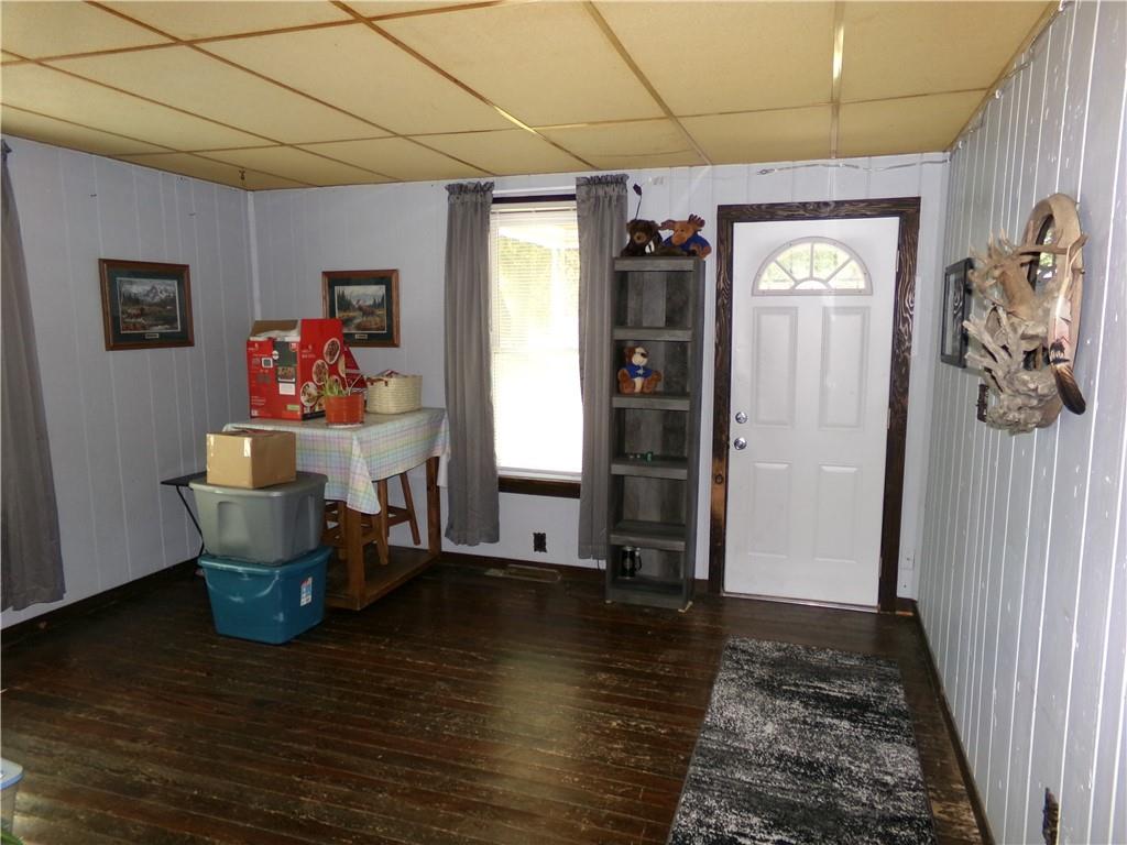 107 N Walnut Street Property Photo 6
