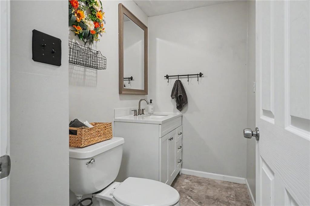 8765 Thompson Drive Property Photo 29