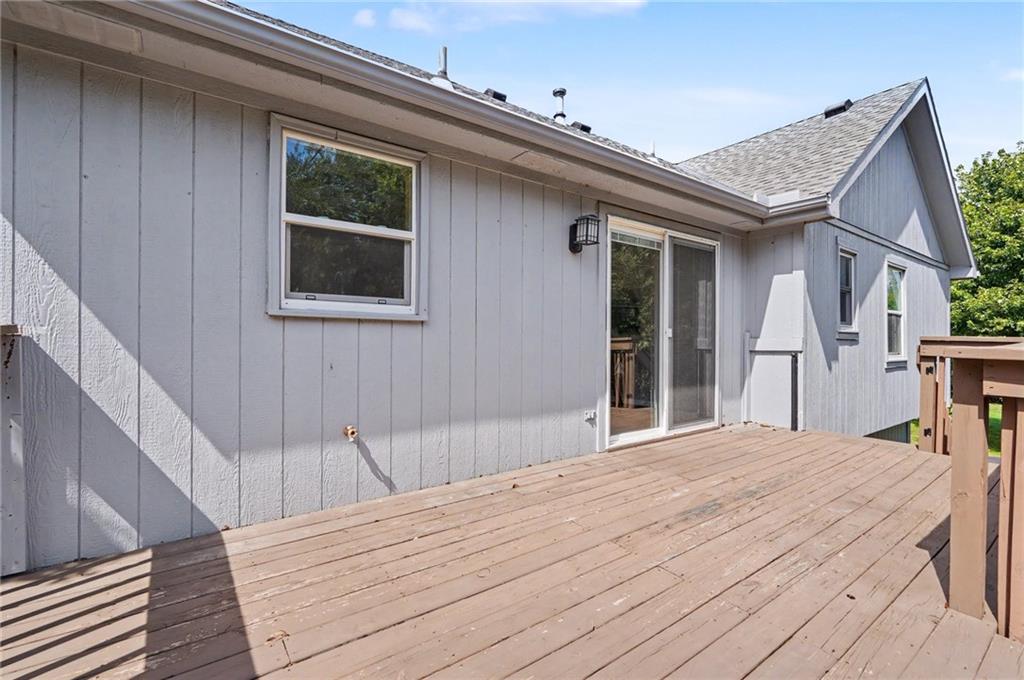 8765 Thompson Drive Property Photo 32