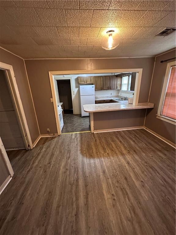 1306 W 2nd Street Property Photo 2