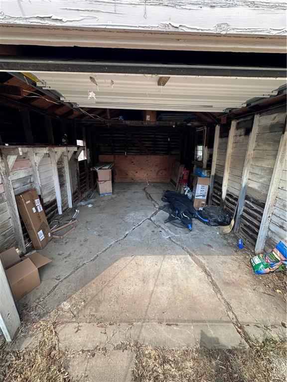 1306 W 2nd Street Property Photo 3