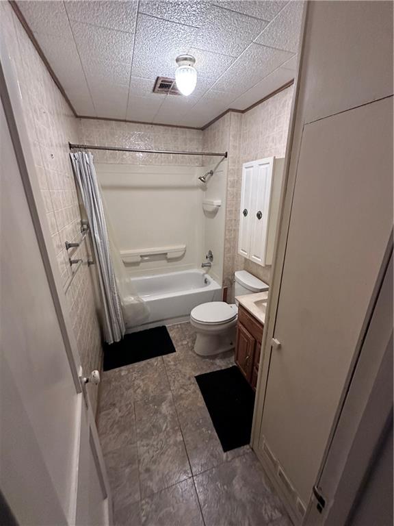 1306 W 2nd Street Property Photo 5
