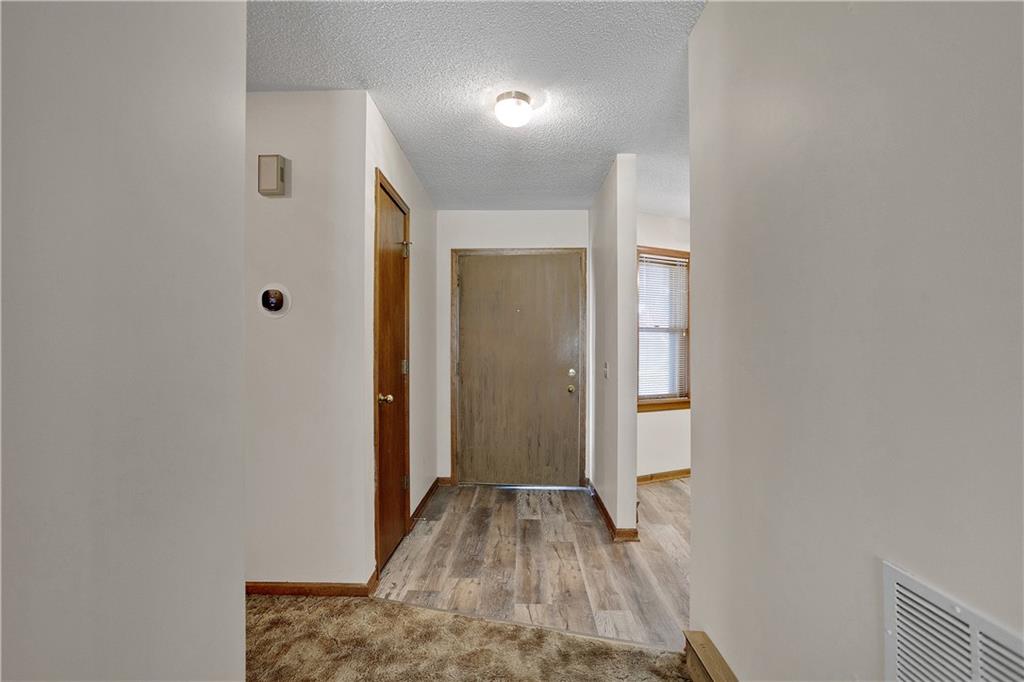 8214 E 189th Terrace Property Photo 12