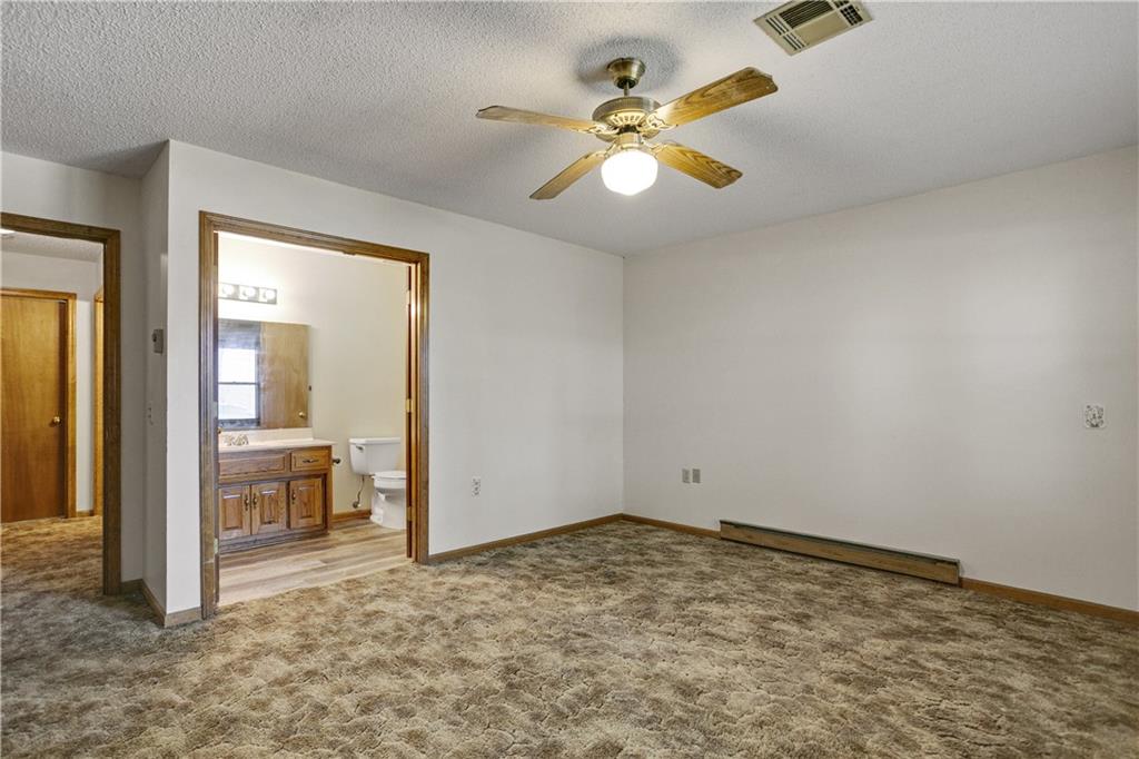 8214 E 189th Terrace Property Photo 15