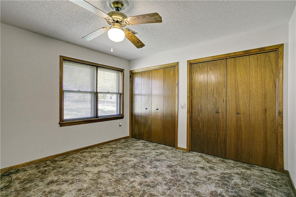 8214 E 189th Terrace Property Photo 18
