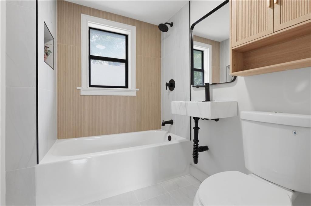 10107 E 11th Street Property Photo 16