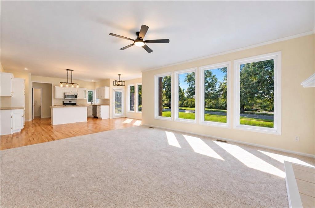 13721 Manor Road Property Photo 2