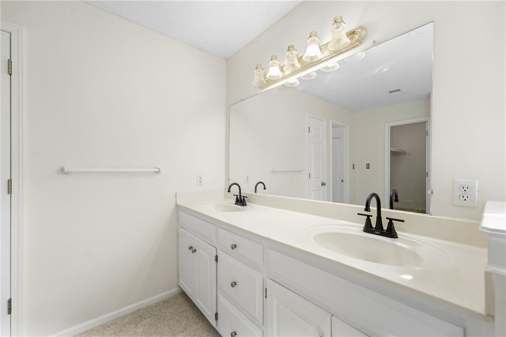13721 Manor Road Property Photo 17