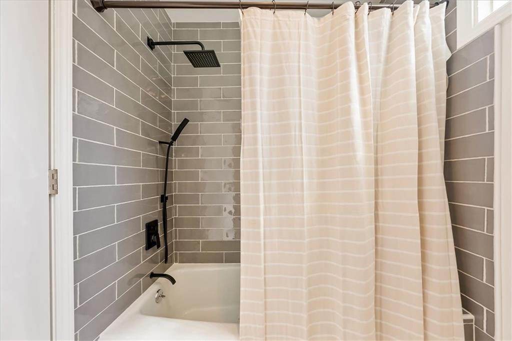 12809 Pembroke Circle Property Photo 36