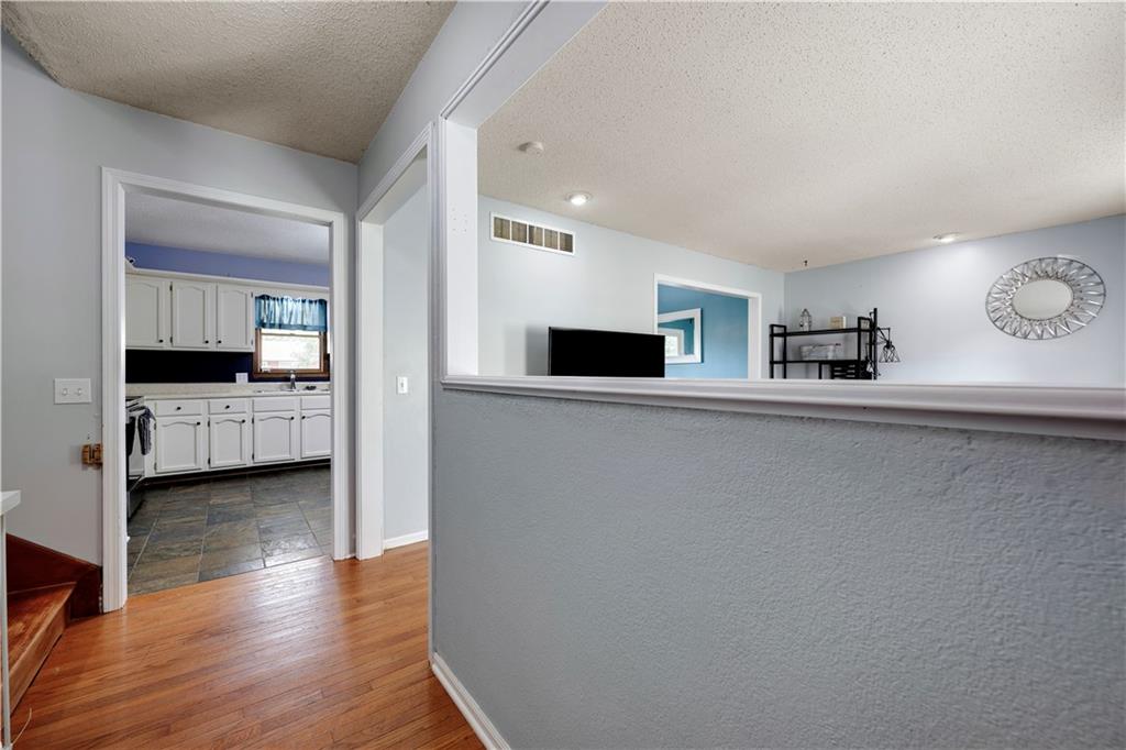 506 S Mulberry Street Property Photo 6