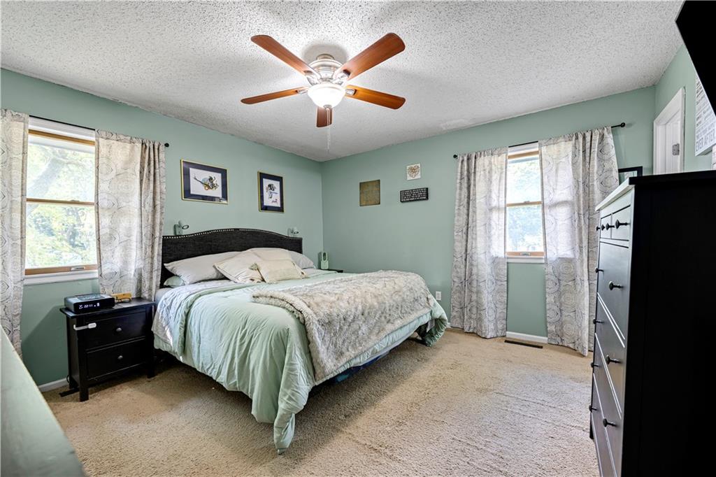 506 S Mulberry Street Property Photo 18
