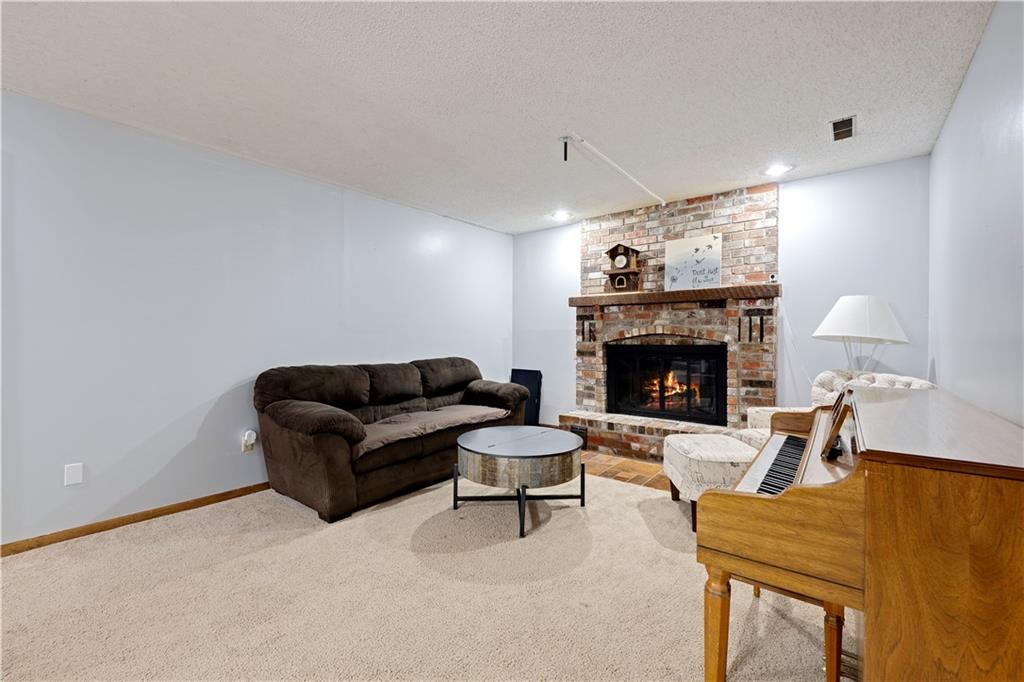 506 S Mulberry Street Property Photo 23