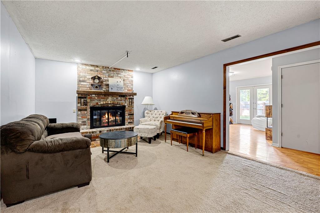 506 S Mulberry Street Property Photo 24