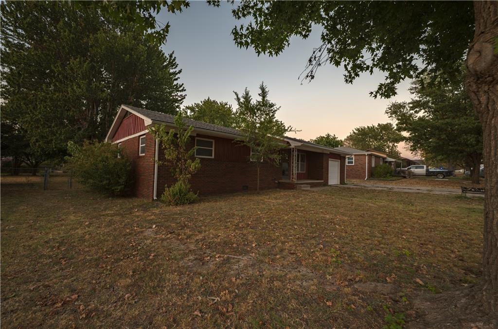 2206 W 1st Street Property Photo 10
