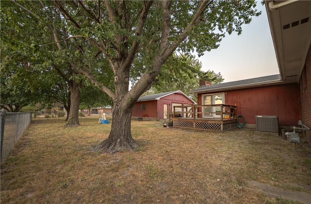 2206 W 1st Street Property Photo 14