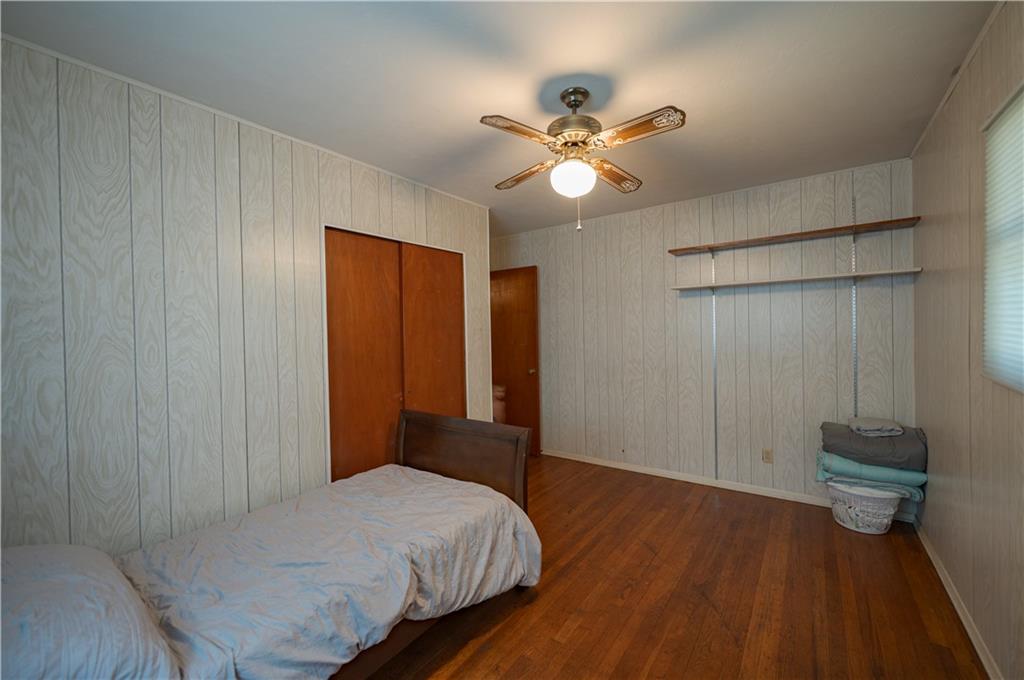 2206 W 1st Street Property Photo 38