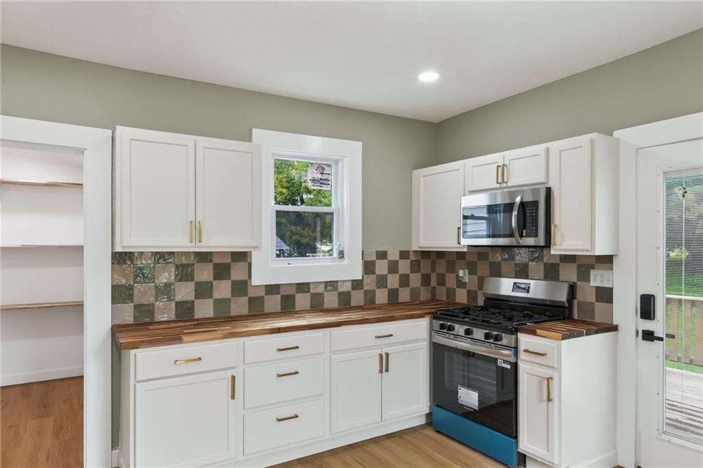6309 S 3rd Street Property Photo 4