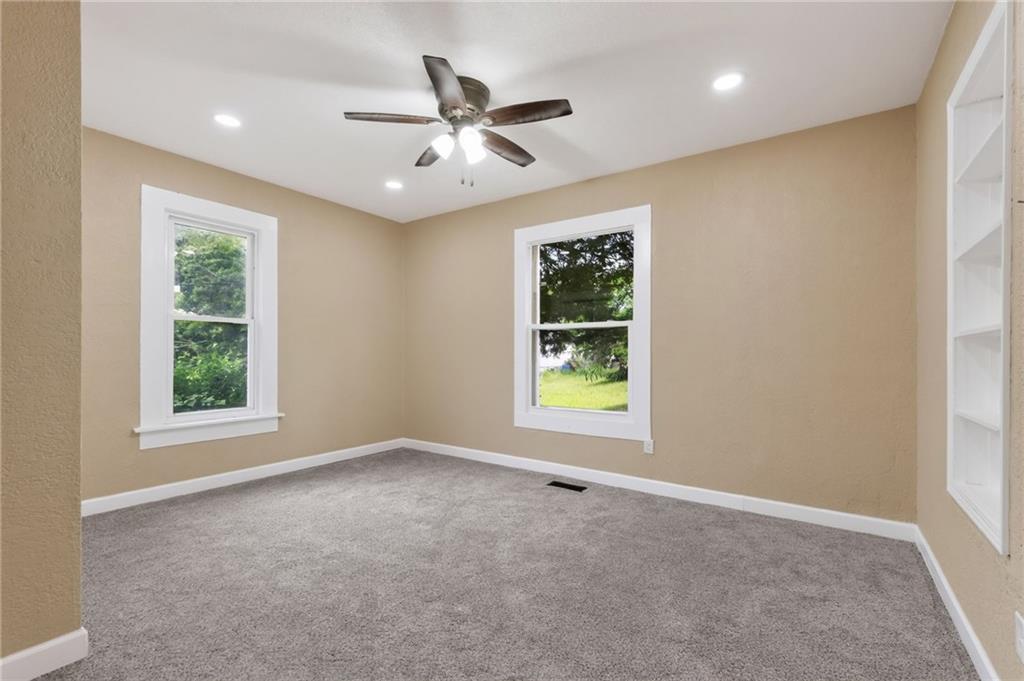 6309 S 3rd Street Property Photo 9