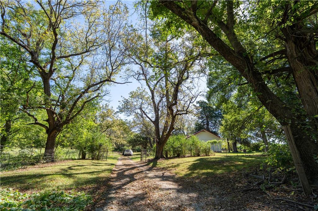 1137 Kentucky Road Property Photo 3