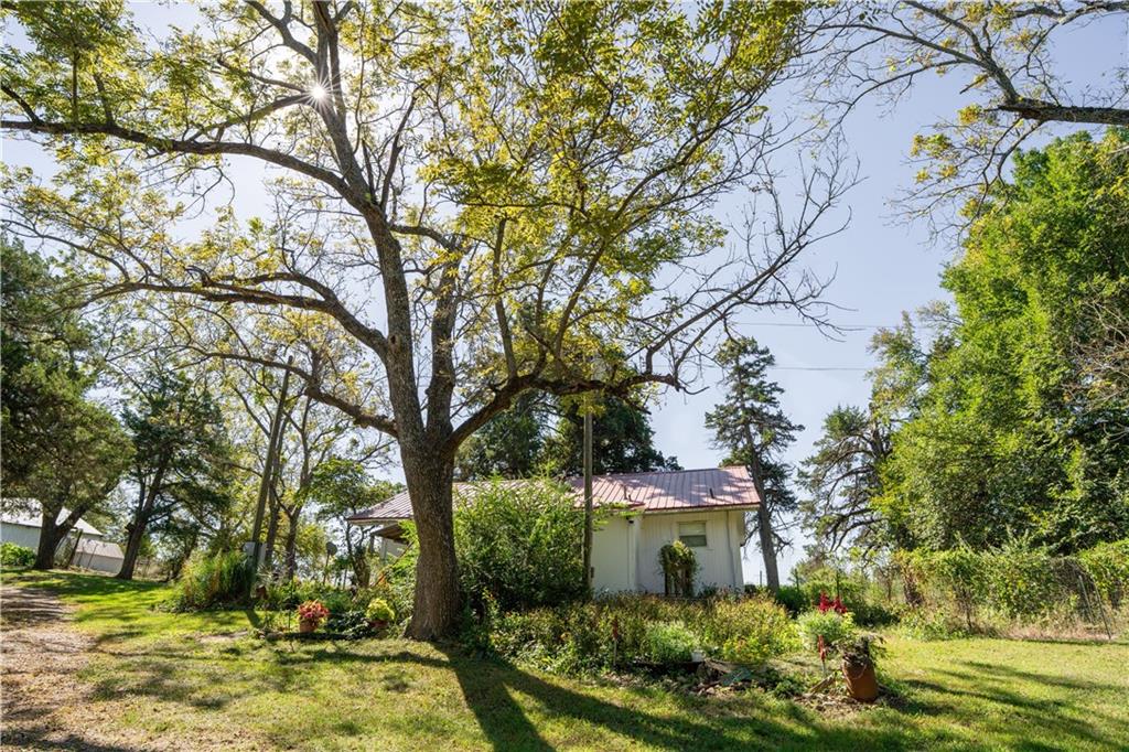 1137 Kentucky Road Property Photo 5