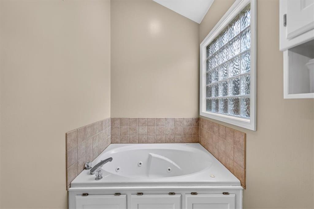 524 Ne Topaz Drive Property Photo 33