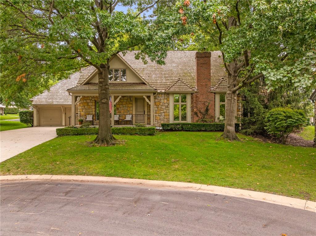 61 Le Mans Court Property Photo 3