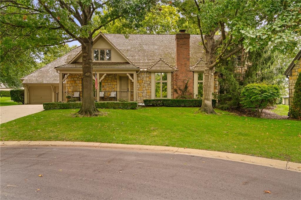 61 Le Mans Court Property Photo 5