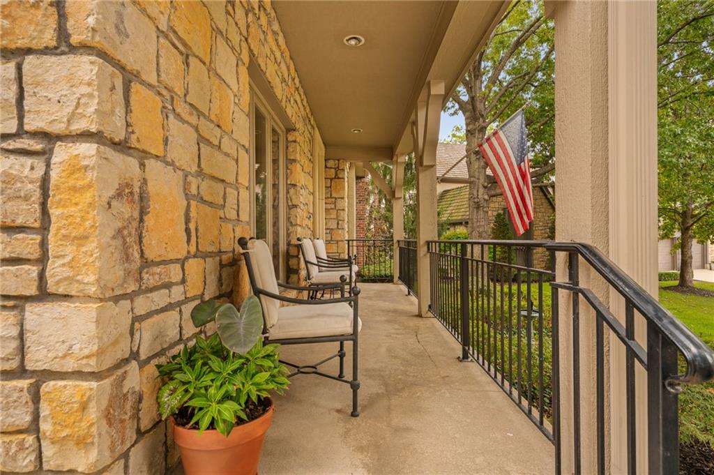 61 Le Mans Court Property Photo 11