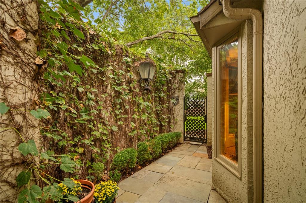 61 Le Mans Court Property Photo 66