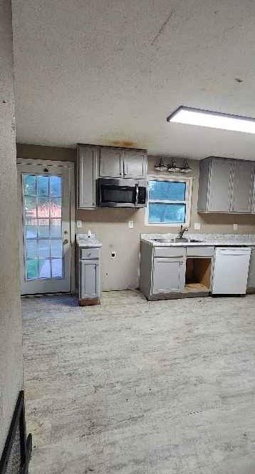 901 E Maple Street Property Photo 7
