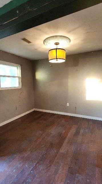 901 E Maple Street Property Photo 12