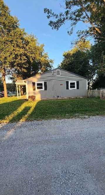 901 E Maple Street Property Photo 27