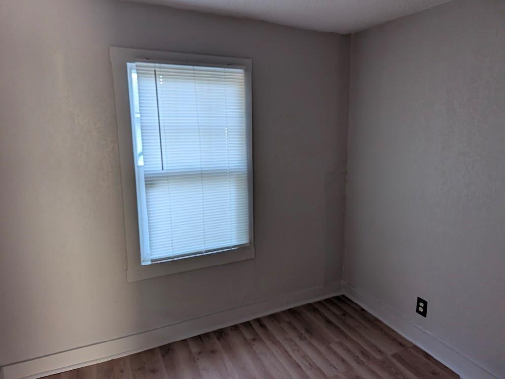 8704 Roberts Avenue Property Photo 5