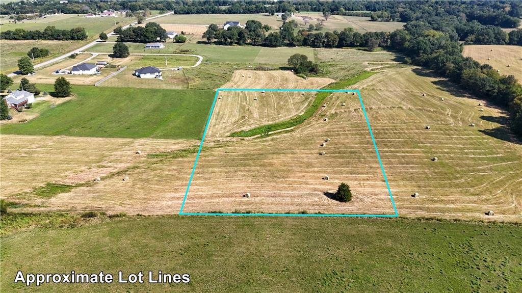 30006 U Highway Property Photo 3