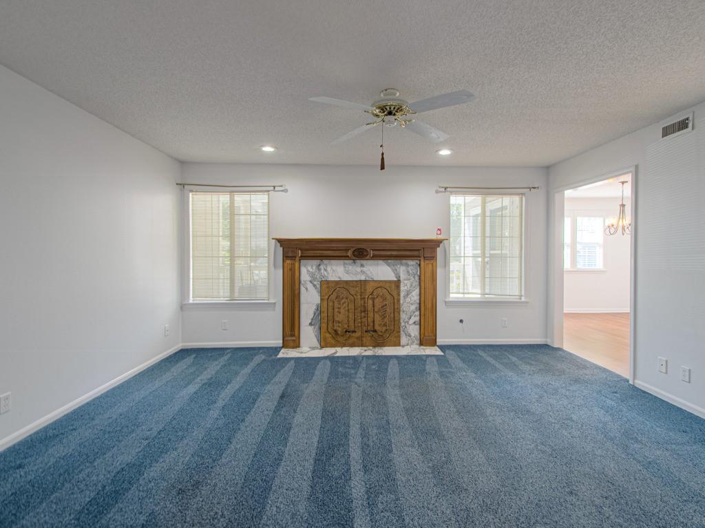 4027 S Crysler Avenue Property Photo 4