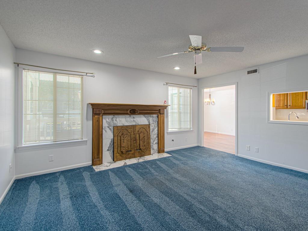 4027 S Crysler Avenue Property Photo 5