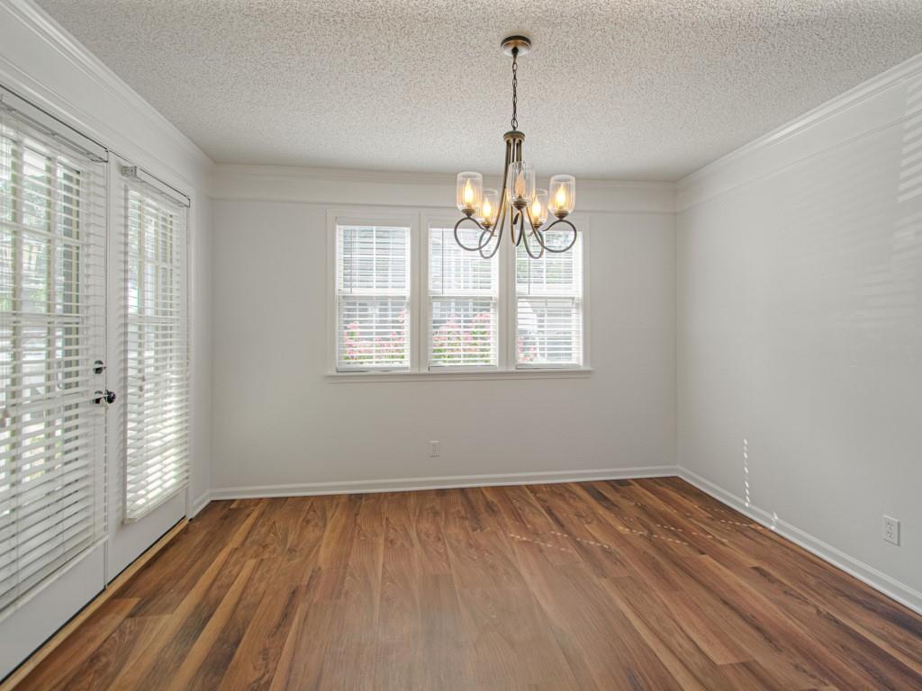 4027 S Crysler Avenue Property Photo 8