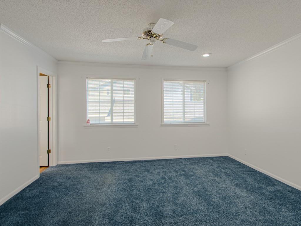 4027 S Crysler Avenue Property Photo 12