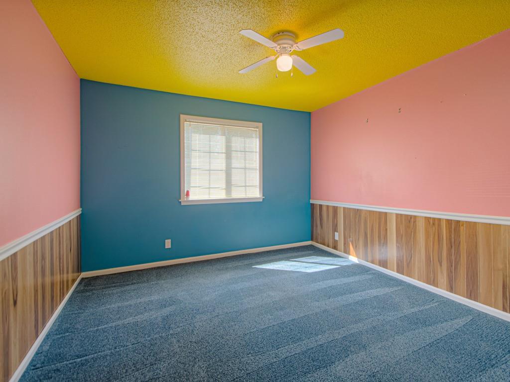 4027 S Crysler Avenue Property Photo 18