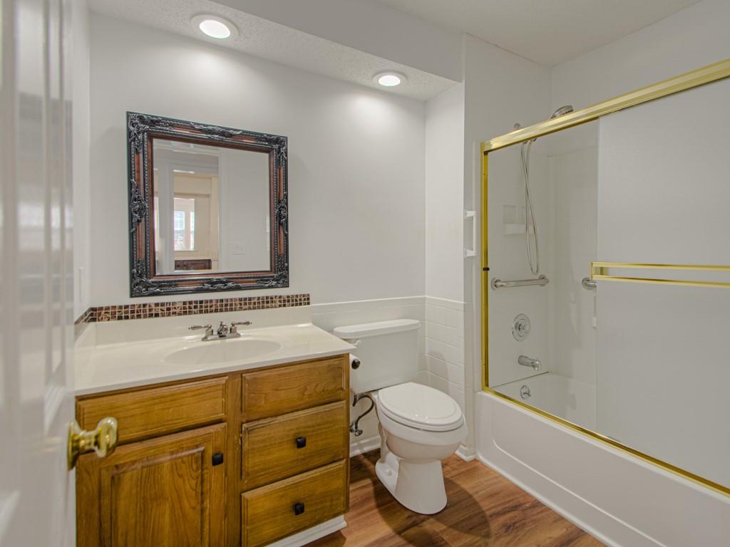 4027 S Crysler Avenue Property Photo 20