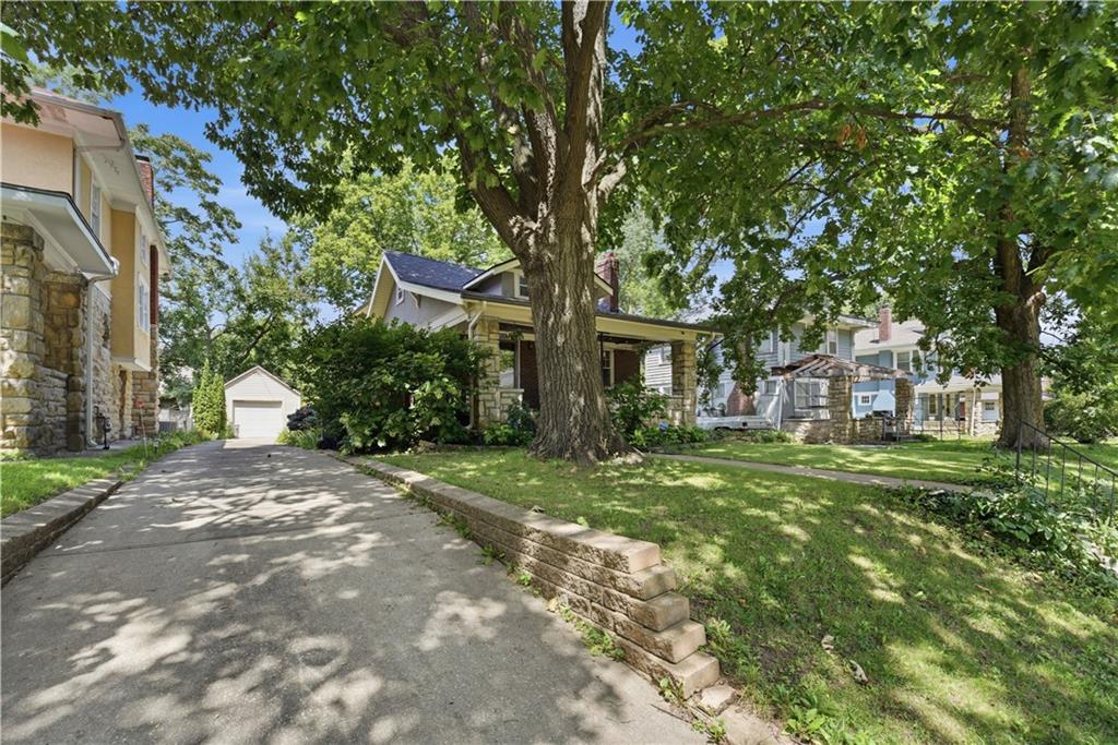 5836 Harrison Street Property Photo 3