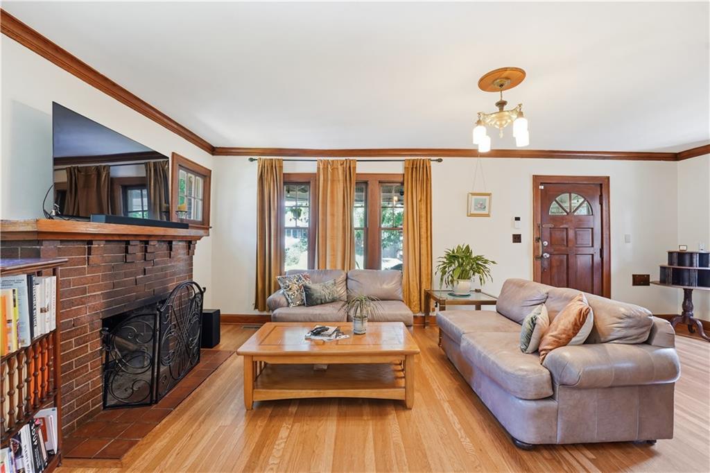 5836 Harrison Street Property Photo 7