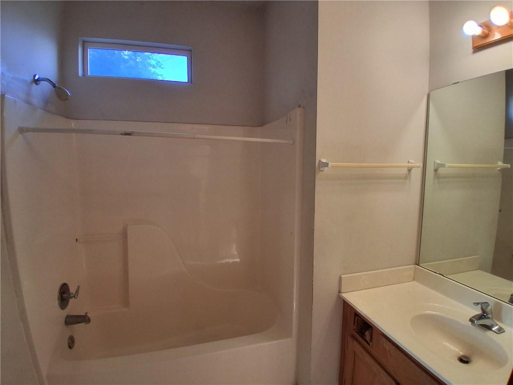 711 Brooklyn Avenue Property Photo 9