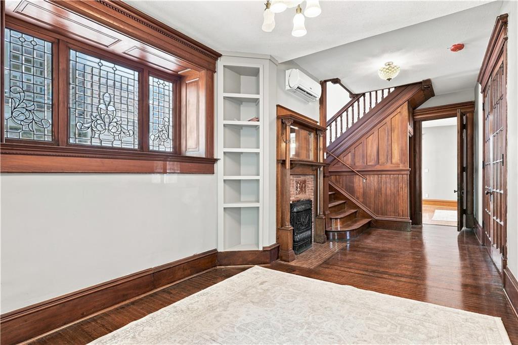 523 S Judson Street Property Photo 5