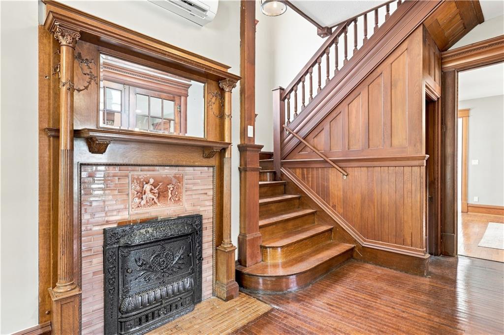 523 S Judson Street Property Photo 6